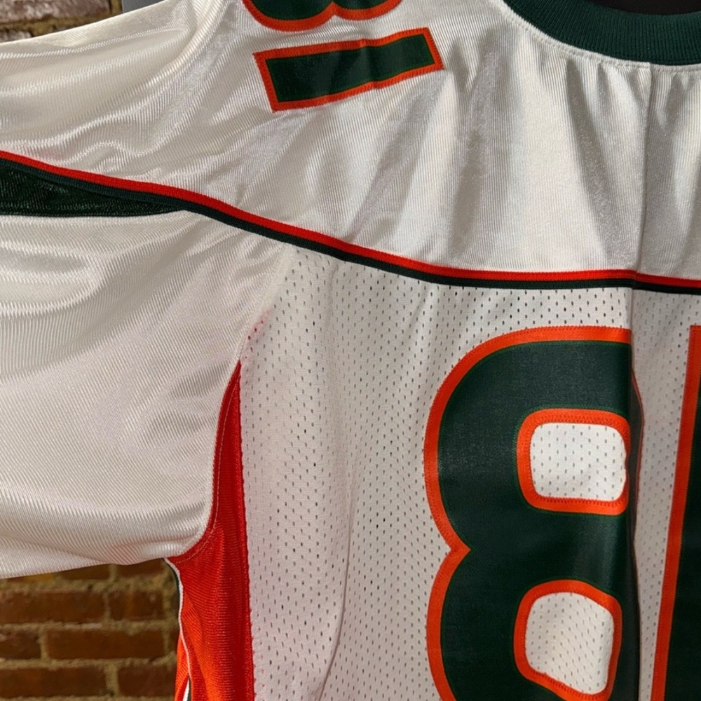 Nike White and Green Team Jersey - Picture 7 of 9